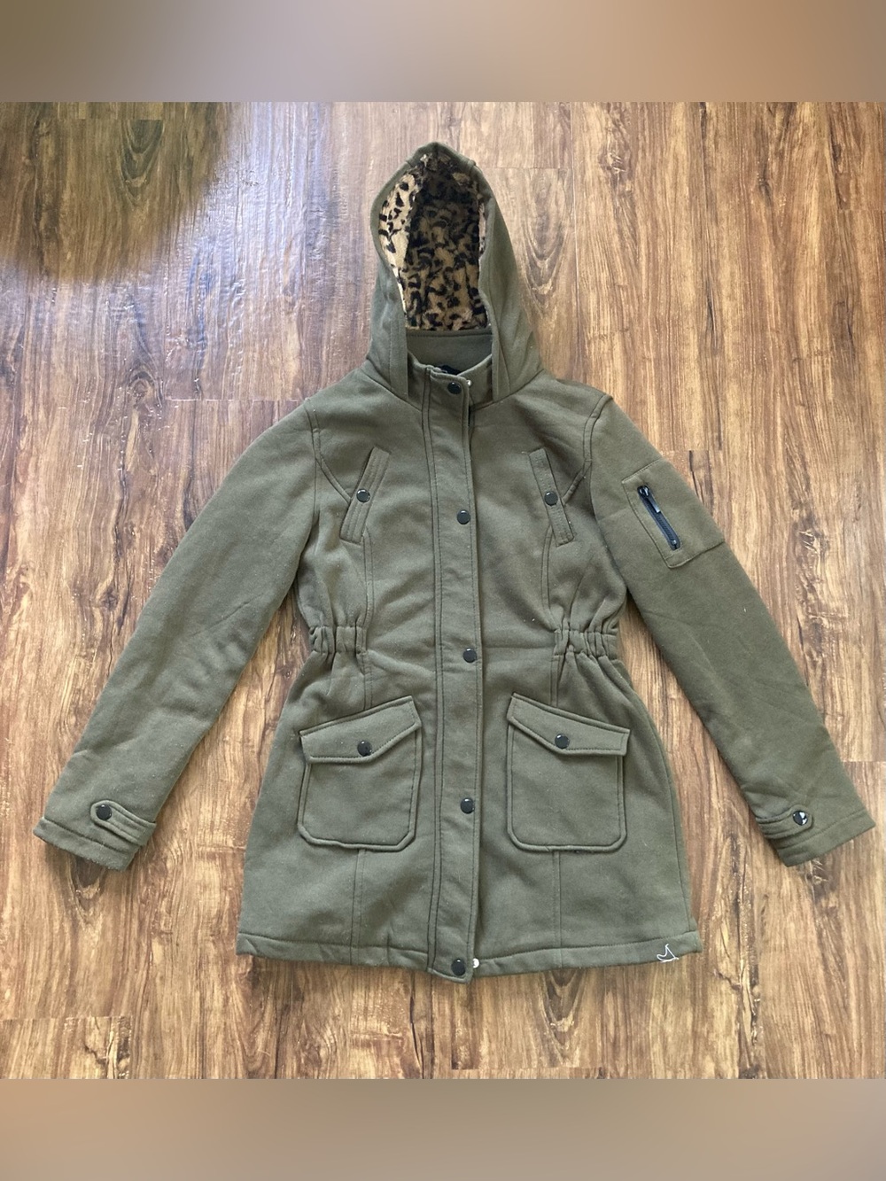 Yoki Olive Green Hooded Jacket with Leopard-Print Lining Women’s Medium